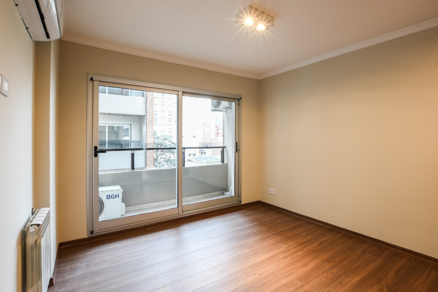 ZONA RIO VENTA DEPARTAMENTO TRES DORMITORIOS MORENO Y CATAMARCA