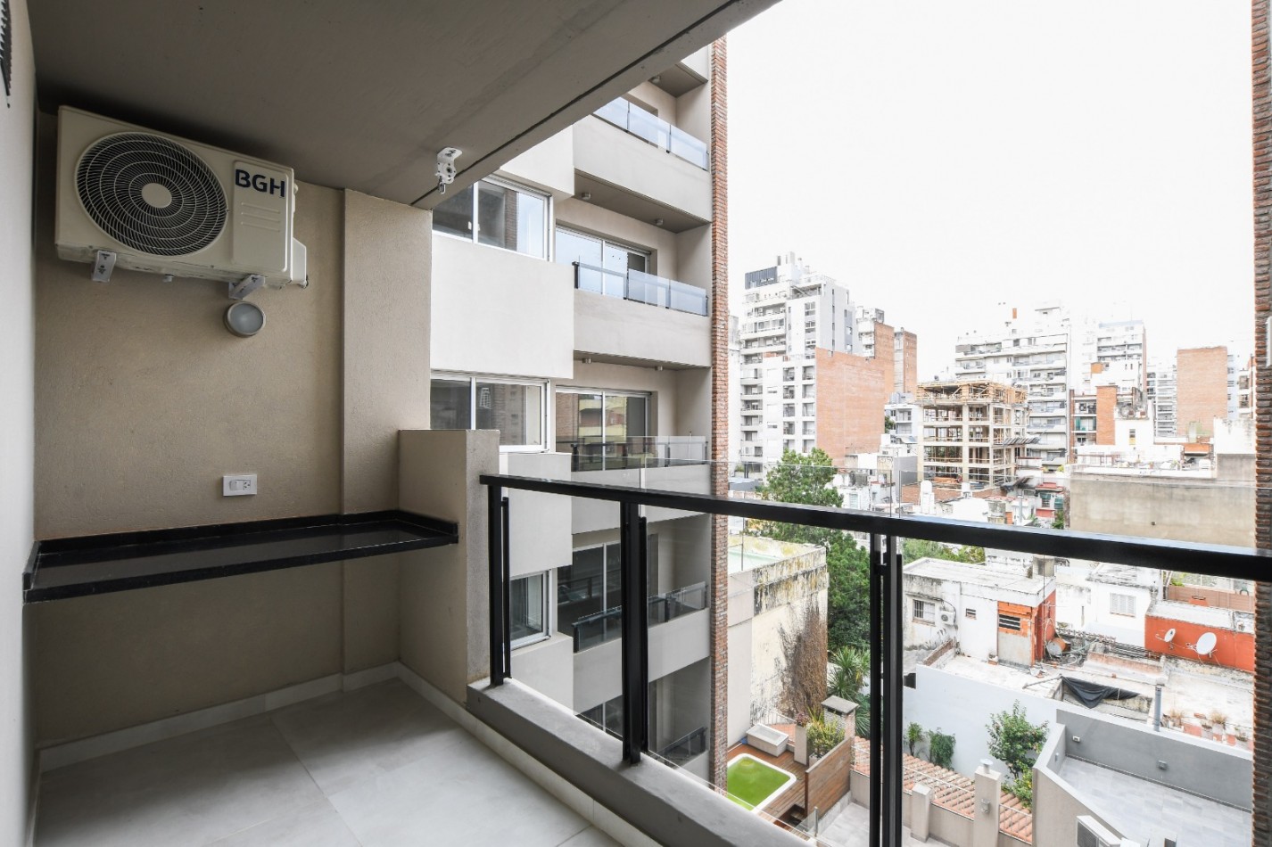 ZONA RIO VENTA DEPARTAMENTO TRES DORMITORIOS MORENO Y CATAMARCA