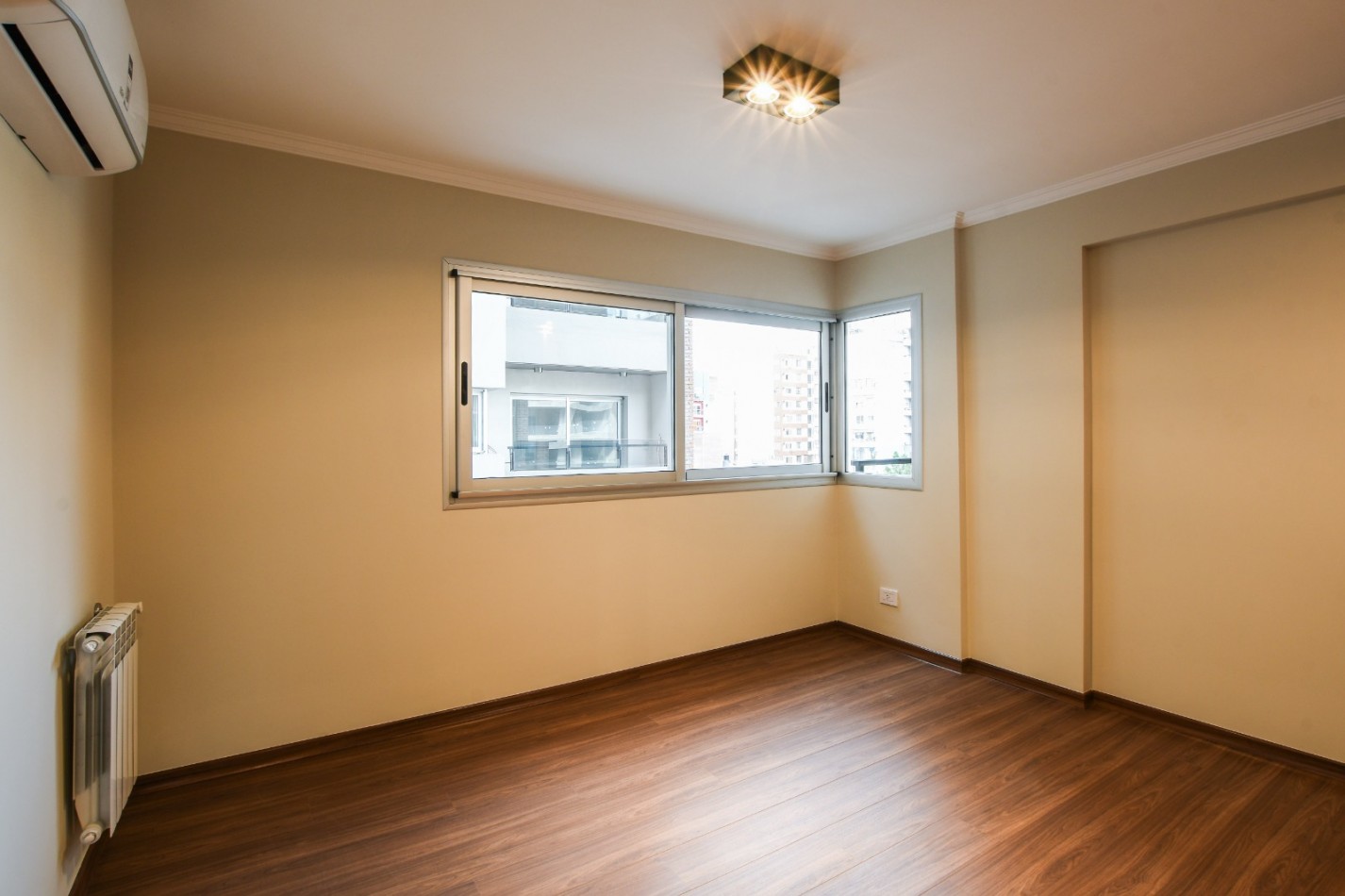 ZONA RIO VENTA DEPARTAMENTO TRES DORMITORIOS MORENO Y CATAMARCA
