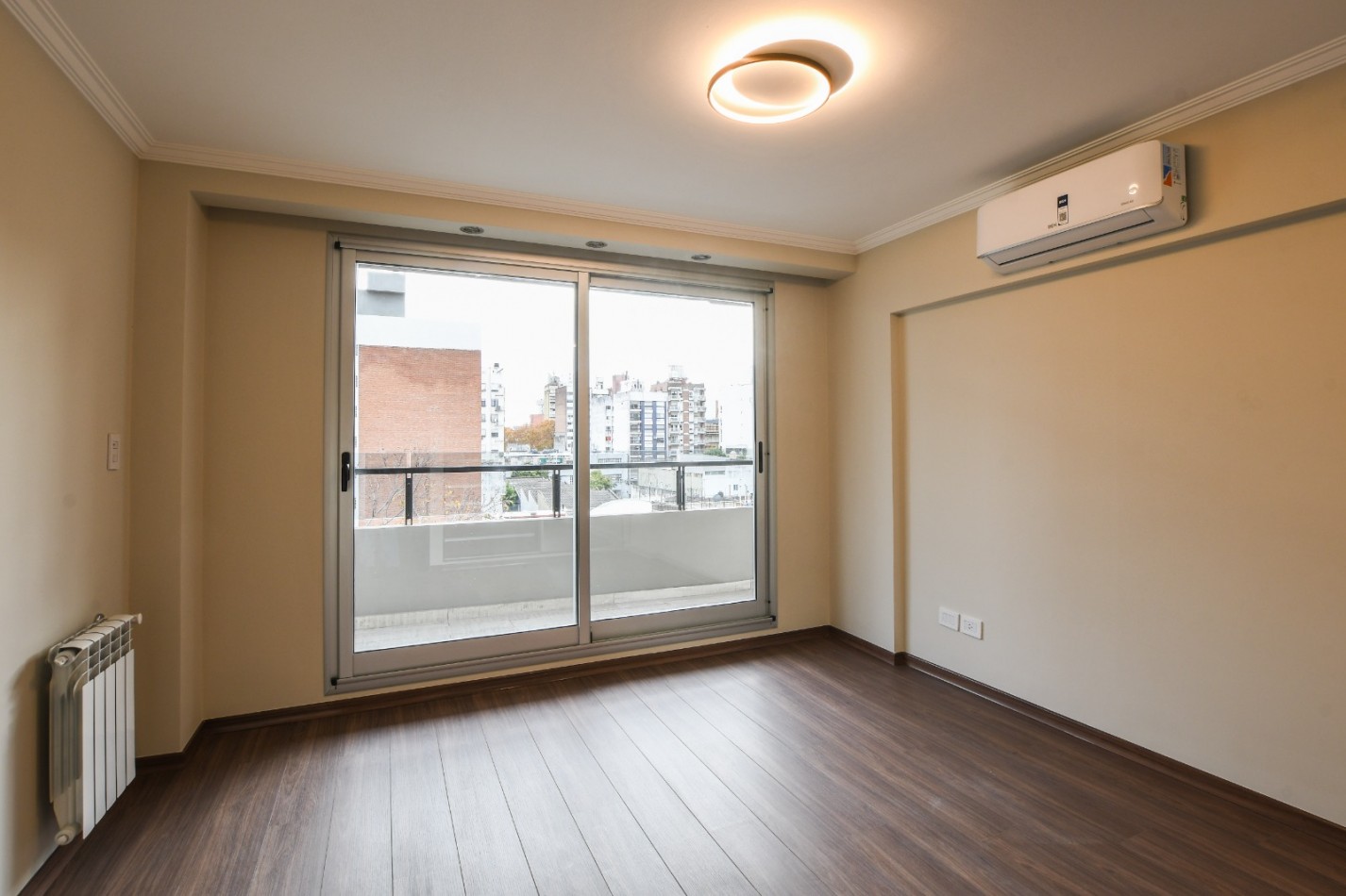 ZONA RIO VENTA DEPARTAMENTO TRES DORMITORIOS MORENO Y CATAMARCA