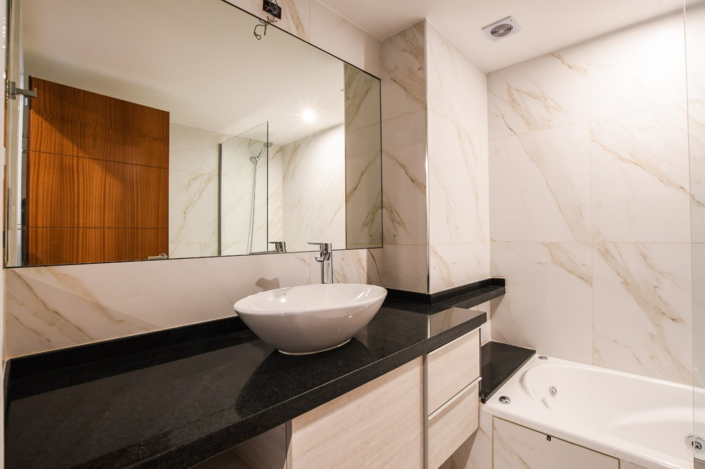 ZONA RIO VENTA DEPARTAMENTO TRES DORMITORIOS MORENO Y CATAMARCA