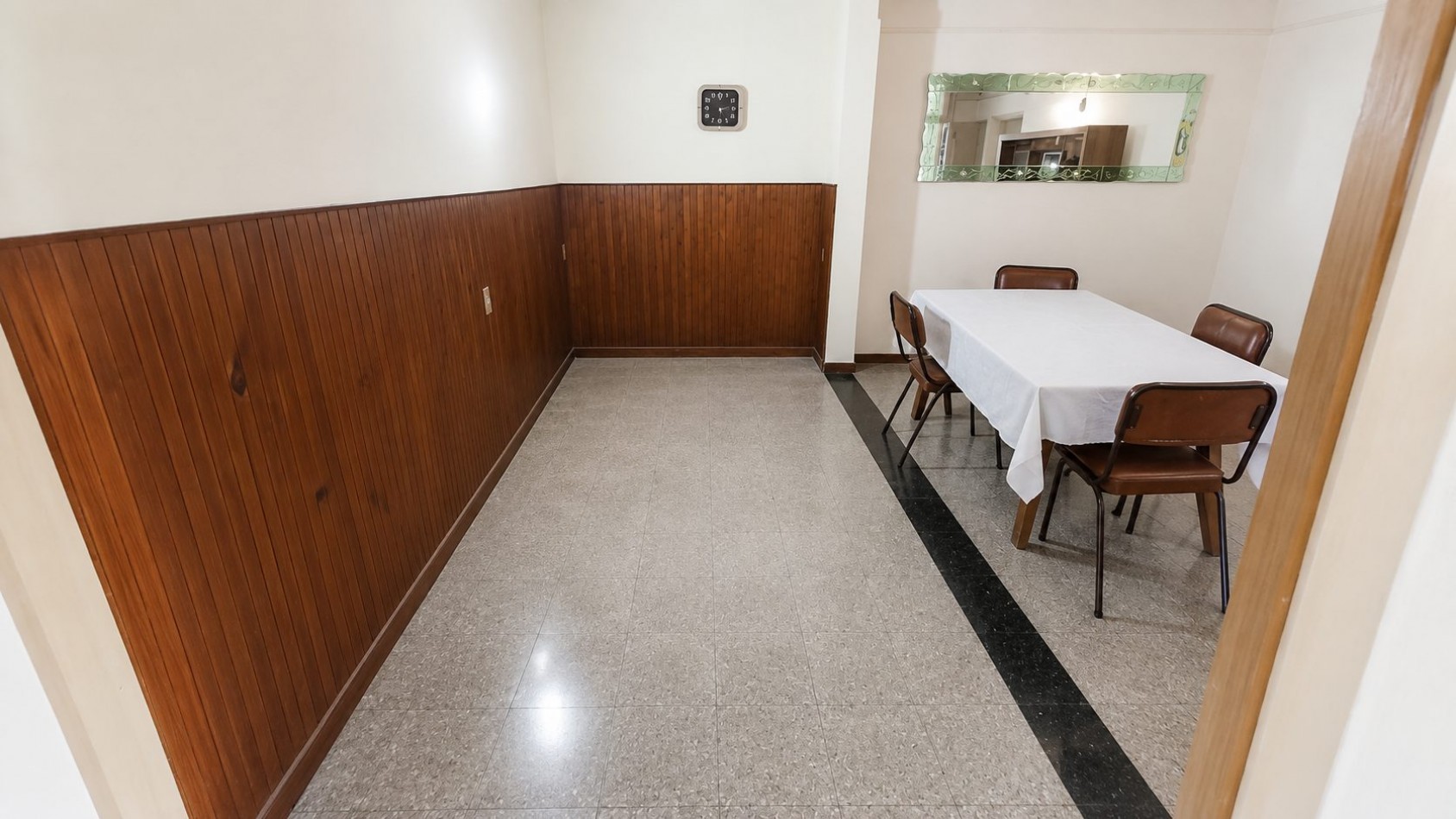 ABASTO/ SEXTA VENTA CASA DOS/TRES DORMITORIOS 1 DE MAYO Y 27 DE FEBRERO
