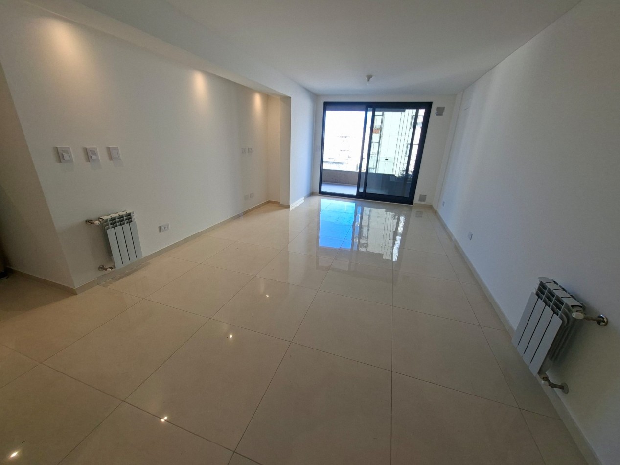 Venta Departamento tres Dormitorios balcon terraza ,pileta, quincho y cochera Entre Rios y Tucuman Julio 2025
