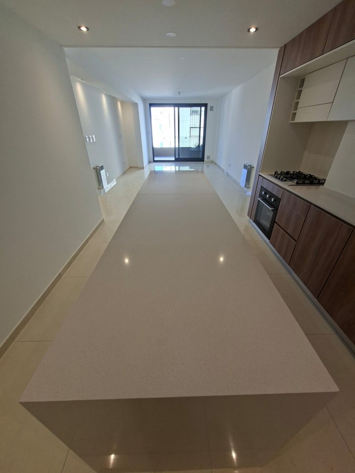 Venta Departamento tres Dormitorios balcon terraza ,pileta, quincho y cochera Entre Rios y Tucuman Julio 2025