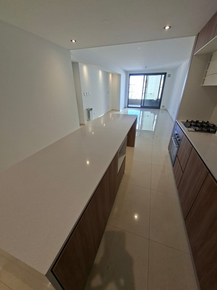 Venta Departamento tres Dormitorios balcon terraza ,pileta, quincho y cochera Entre Rios y Tucuman Julio 2025