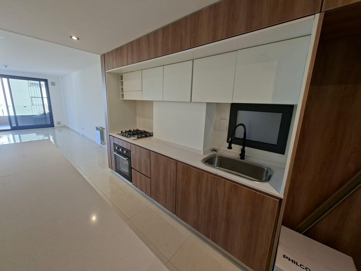 Venta Departamento tres Dormitorios balcon terraza ,pileta, quincho y cochera Entre Rios y Tucuman Julio 2025