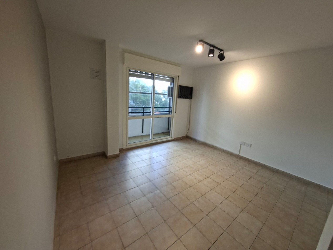 ZONA CENTRO VENTA DEPARTAMENTO TRES DORMITORIOS SAN LORENZO Y ESPAÑA