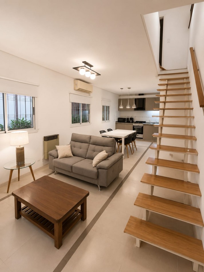 FISHERTON TIERRA NUEVA VENTA CASA DOS DORMITORIOS CON COCHERA IMPECABLE!!!I