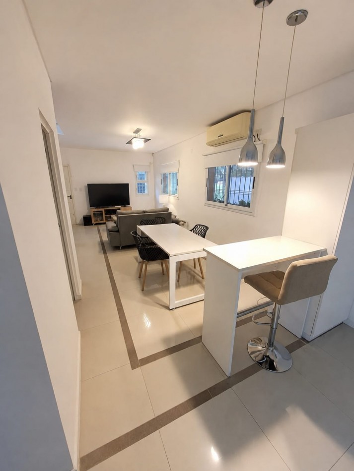 FISHERTON TIERRA NUEVA VENTA CASA DOS DORMITORIOS CON COCHERA IMPECABLE!!!I