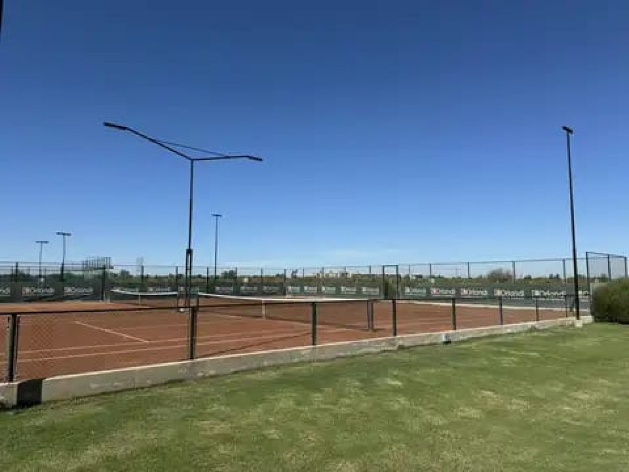 LA FINCA COUNTRY CLUB VENTA TERRENO 415 LUZ GAS Y AGRIMENSURA PAGOS