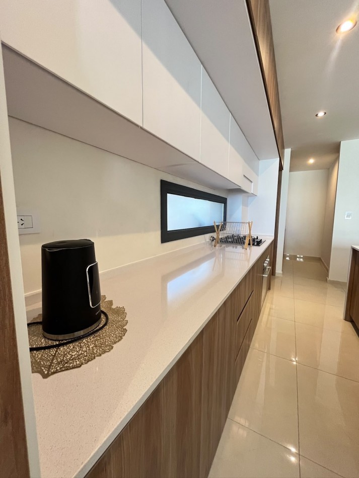 Centro Venta Casa/ Departamento tres Dormitorios balcon terraza ,pileta, quincho y cochera Entre Rios y Tucuman Julio 2025