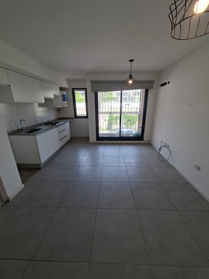 ALTO ROSARIO!! VENTA MONOAMBIENTE EN CALLE CORVALAN AL 500 FRENTE A CONDOS REFINERIA