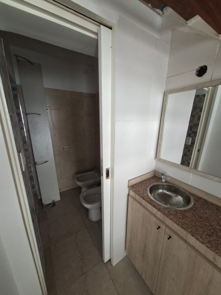 LOURDES VENTA CONSULTORIO/OFICINA SAN LUIS Y OROÑO