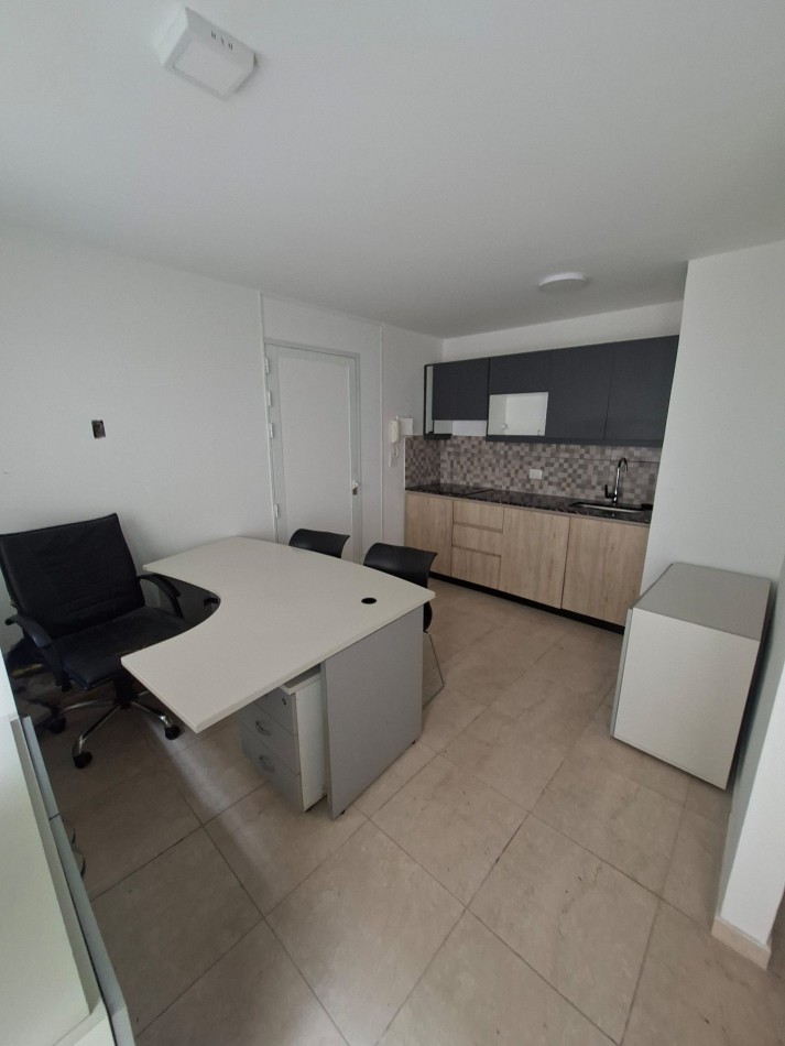 LOURDES VENTA CONSULTORIO/OFICINA SAN LUIS Y OROÑO