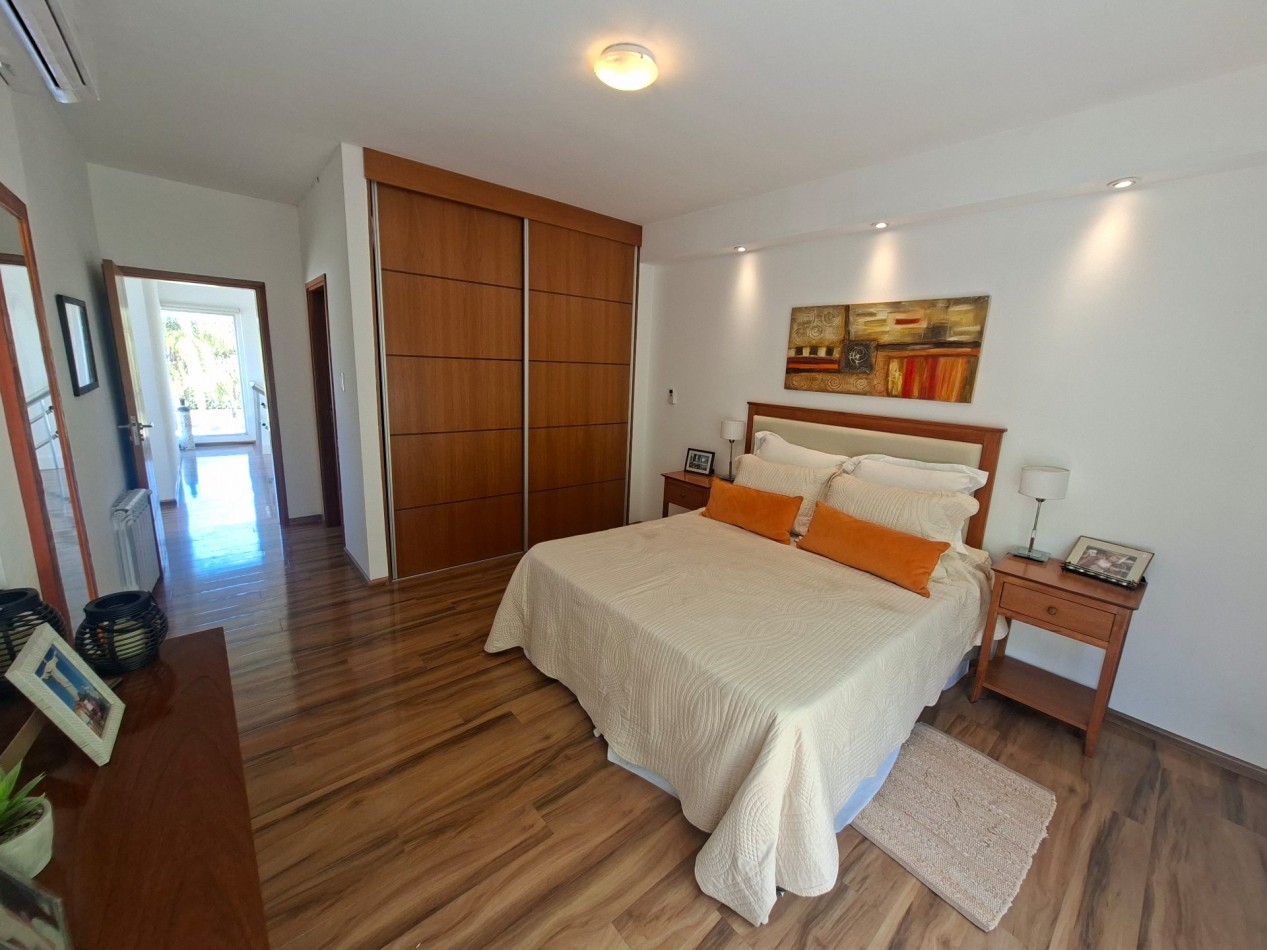 LOS ALAMOS CLUB DE CAMPO VENTA CASA 5 DORMITORIOS