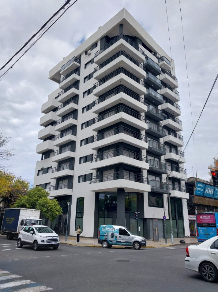 VENTA DEPARTAMENTO UN DORMITORIO  ESTRENAR ESQUINA URQUIZA Y CAFFERATA