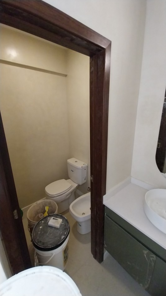 VENTA CASA TRES DORMITORIOS PASILLO BALCARCE Y 9 DE JULIO ESTRENAR