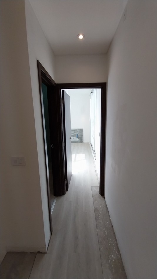 VENTA CASA TRES DORMITORIOS PASILLO BALCARCE Y 9 DE JULIO ESTRENAR