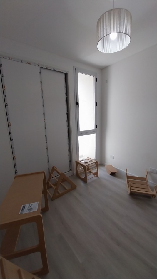 VENTA CASA TRES DORMITORIOS PASILLO BALCARCE Y 9 DE JULIO ESTRENAR