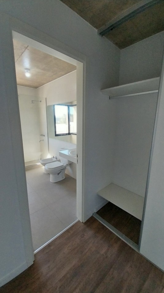 ALQUILER PERMANENTE CASA DOS DORMITORIOS CONDOMINIOS DON MATEO BARRIO PRIVADO FUNES