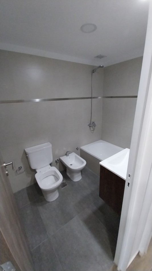 PICHINCHA! VENTA DEPARTAMENTO DOS DORMITORIOS CORDOBA Y SUIPACHA ESTRENAR