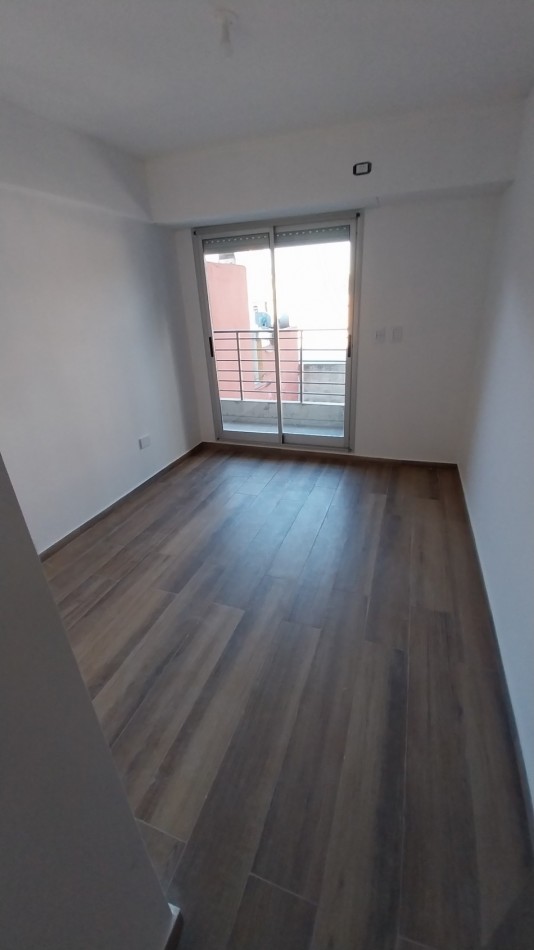 PICHINCHA! VENTA DEPARTAMENTO DOS DORMITORIOS CORDOBA Y SUIPACHA ESTRENAR