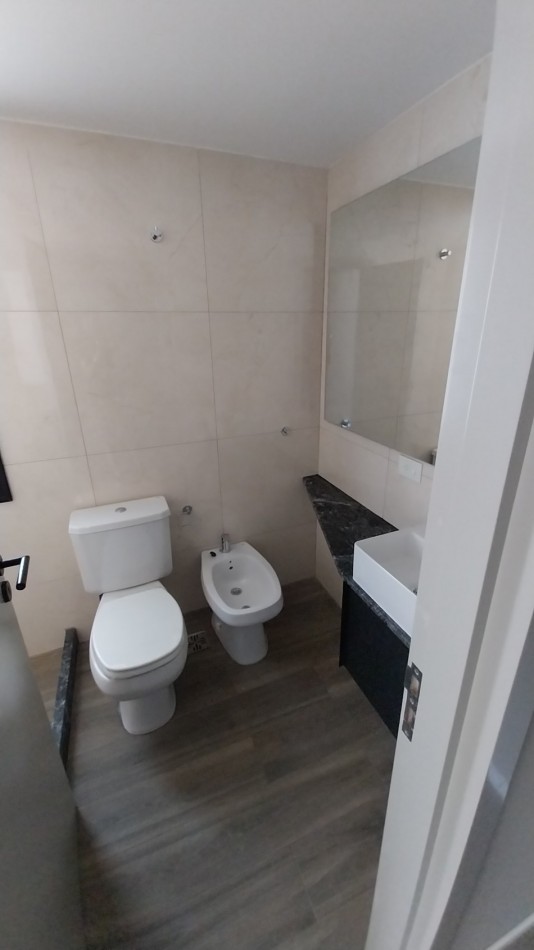 ABASTO VENTA DEPARTAMENTO DOS DORMITORIOS CERRITO Y PARAGUAY BALCON AL FRENTE PARAGUAY