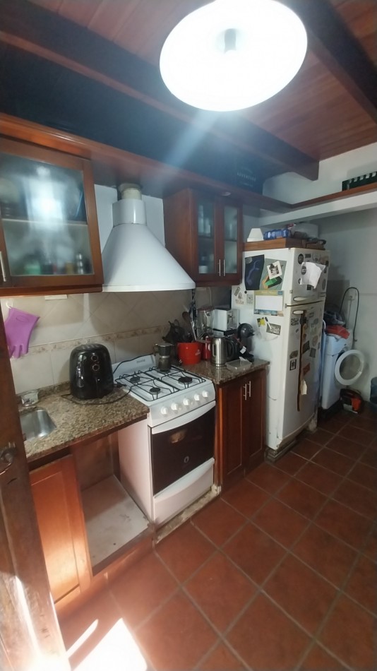 FISHERTON VENTA CASA TRES DORMITORIOS ALIPPI 8800