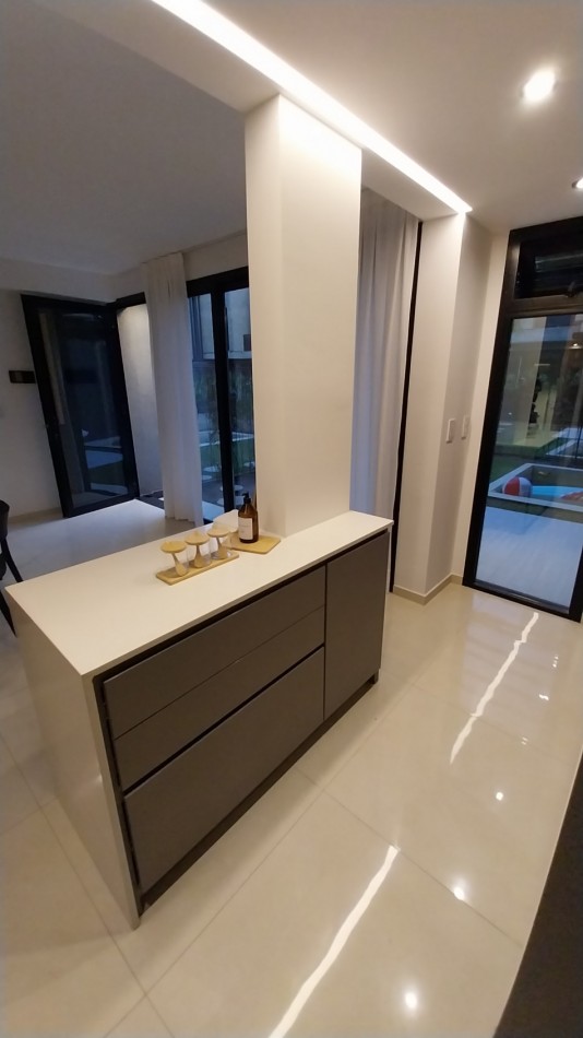 FISHERTON ESTRENAR VENTA CASA CUATRO DORMITORIOS CON PILETA Y PARRILLERO AMENITIES