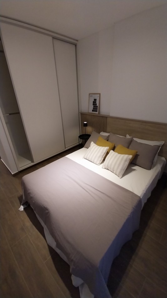 FISHERTON ESTRENAR VENTA CASA CUATRO DORMITORIOS CON PILETA Y PARRILLERO AMENITIES