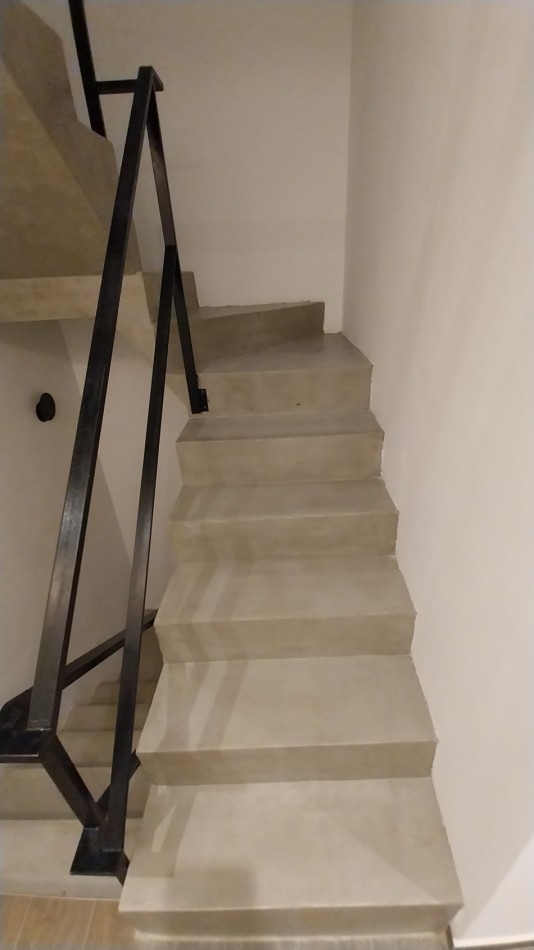 FISHERTON ESTRENAR VENTA CASA CUATRO DORMITORIOS CON PILETA Y PARRILLERO AMENITIES