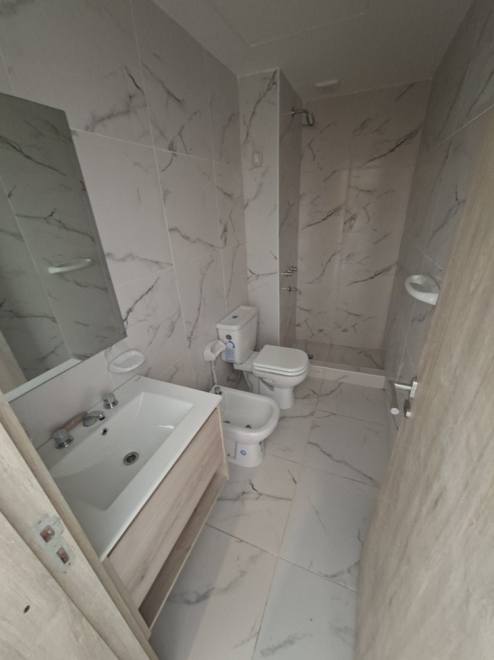 BARRIO MARTIN VENTA DEPARTAMENTO UN DORMITORIO FRENTE INTERNO PISO 4  JUAN MANUEL DE ROSAS Y MENDOZA ESTRENAR