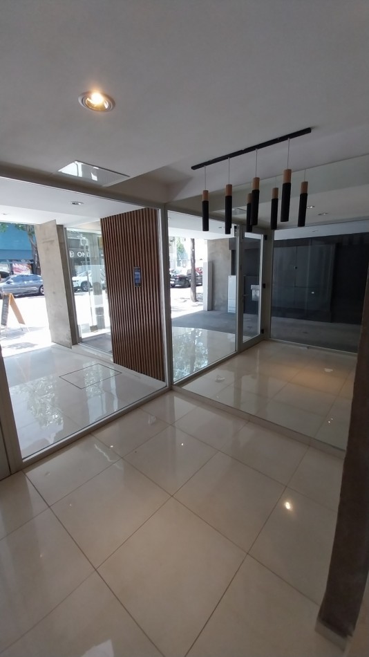 LOURDES VENTA MONOAMBIENTE CON TERRAZA EXCLUSIVA OVIDIO LAGOS Y SAN JUAN