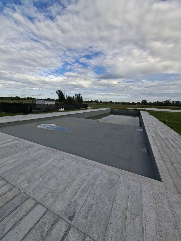 VENTA TERRENO LA FINCA 2  BARRIO PRIVADO FUNES LOTE 241 FUNES FINANCIAMOS !! ENTREGA JULIO 2026