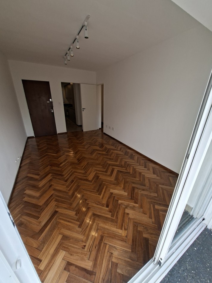 CENTRO VENTA DEPARTAMENTO DOS DORMITORIOS URQUIZA Y SARMIENTO