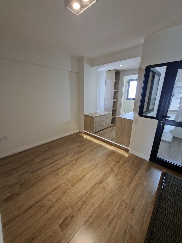 CENTRO VENTA DEPARTAMENTO TRES DORMITORIOS SAN JUAN Y ENTRE RIOS ESTRENAR! VENTILACION CRUZADA