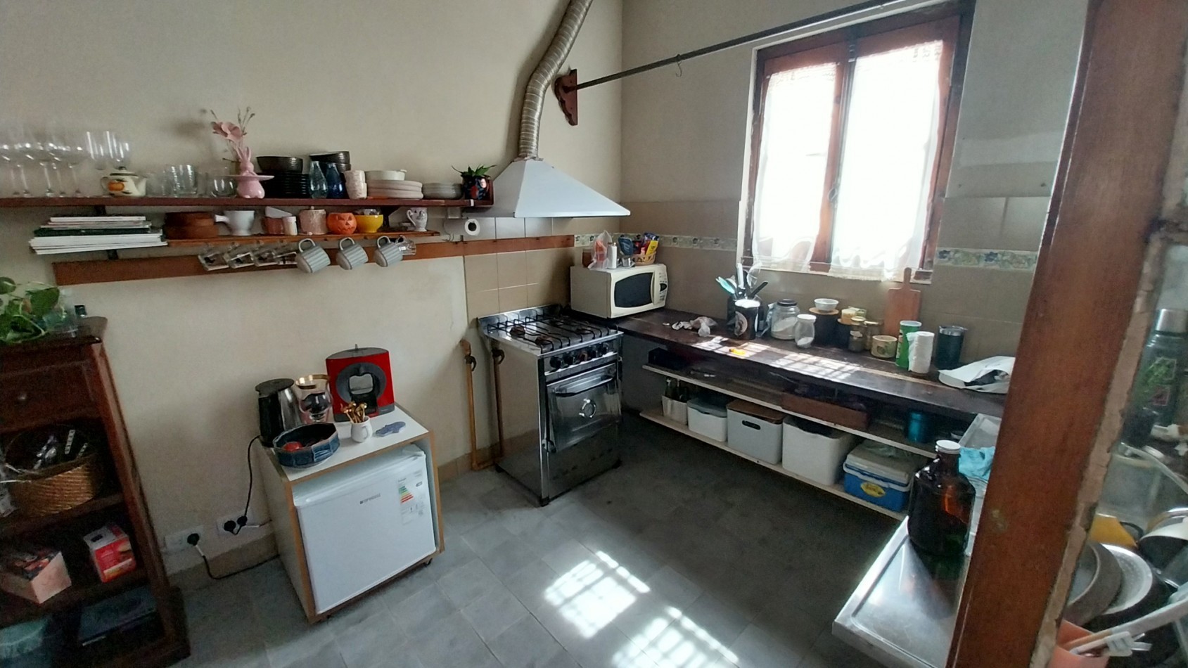 VENTA CASA DE PASILLO 7 DORMITORIOS SARGENTO CABRAL  Y EL RIO IDEAL INSTITUCIONES, CONSULTORIOS, INSTITUTOS....