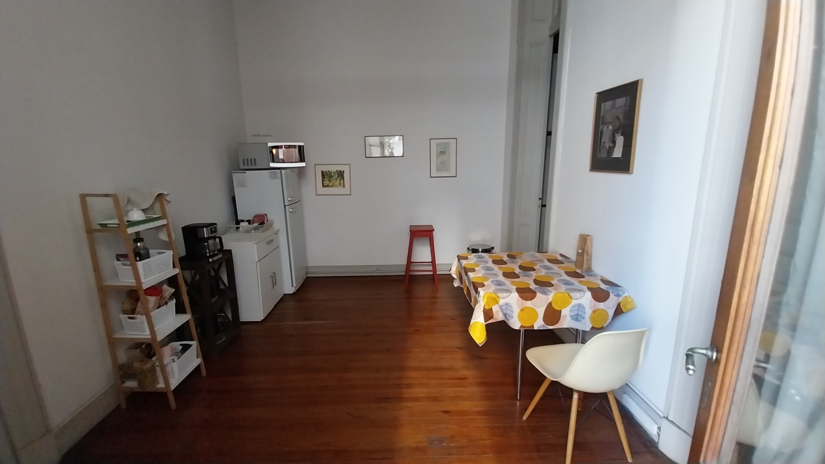 VENTA CASA DE PASILLO 7 DORMITORIOS SARGENTO CABRAL  Y EL RIO IDEAL INSTITUCIONES, CONSULTORIOS, INSTITUTOS....