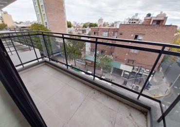 VENTA MONOAMBIENTE  ESTRENAR AL FRENTE CON BALCON URQUIZA Y CAFFERATA